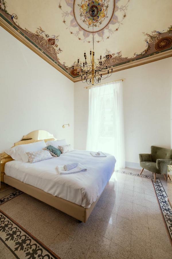 Palazzo Dei Grifoni - Luxury Suites - Сан-Бенедетто-дель-Тронто Экстерьер фото