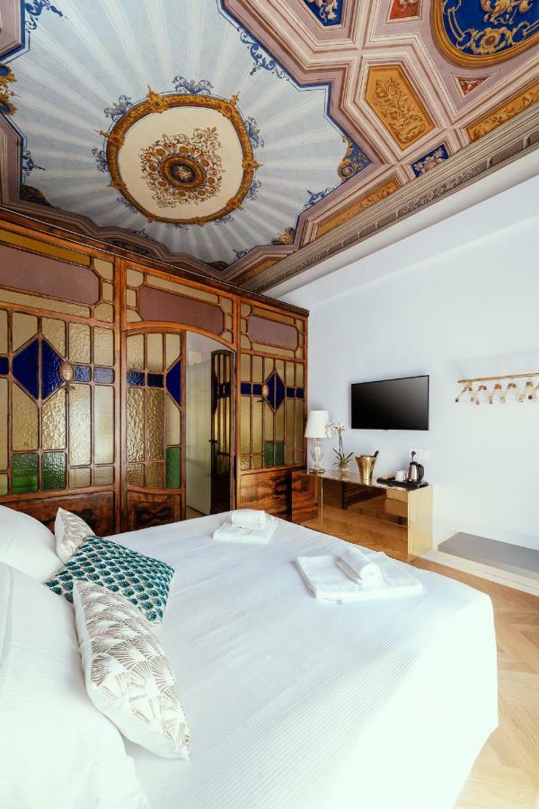 Palazzo Dei Grifoni - Luxury Suites - Сан-Бенедетто-дель-Тронто Экстерьер фото